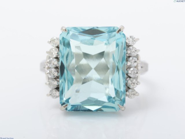 PT900 Aquamarine Ring 11.12ct with 0.27ct Diamond Accents – Vintage Japanese Platinum Setting