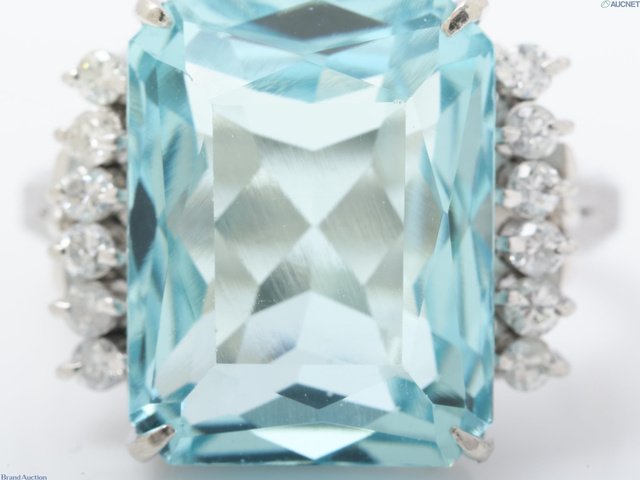 PT900 Aquamarine Ring 11.12ct with 0.27ct Diamond Accents – Vintage Japanese Platinum Setting