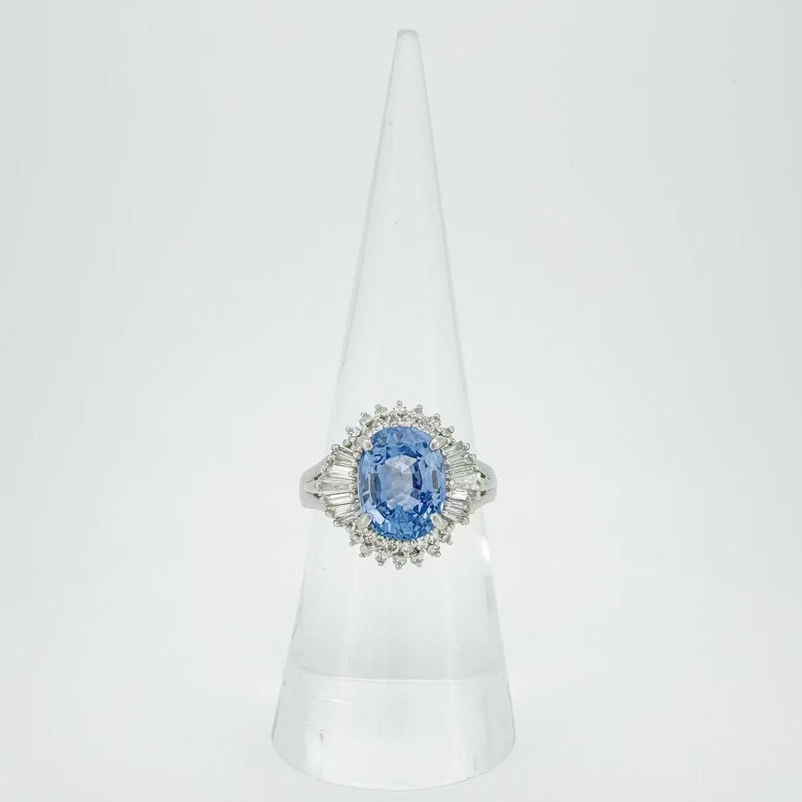 PT900 3.02ct Sapphire 0.60ct Diamond Ring