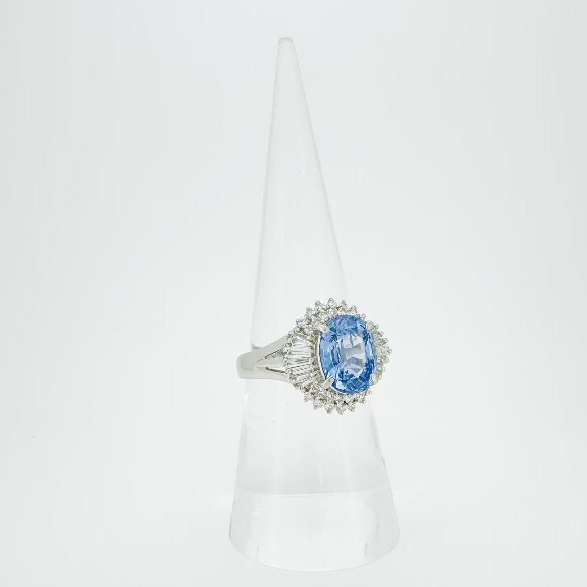 PT900 3.02ct Sapphire 0.60ct Diamond Ring