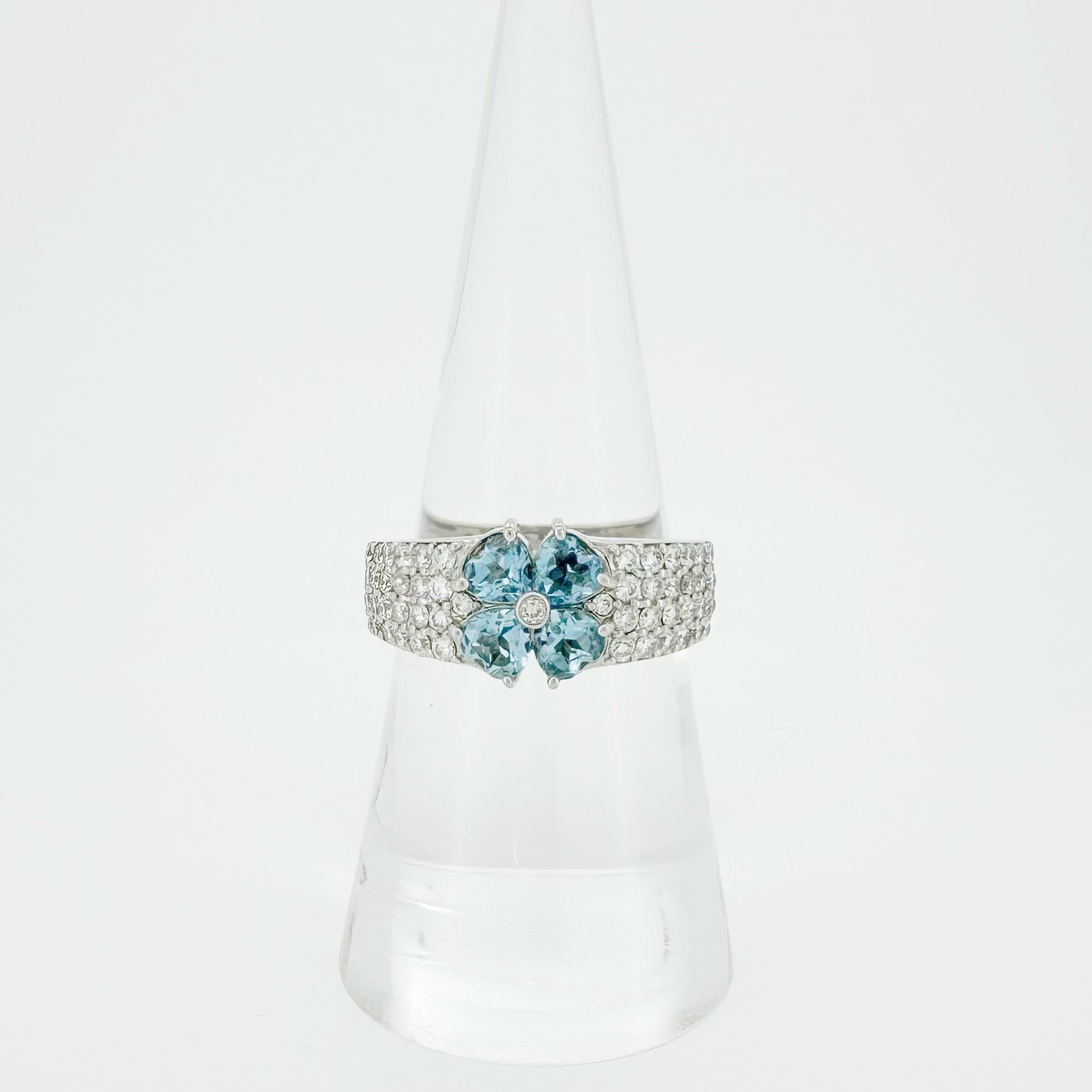 18K Aquamarine & Diamond Ring
