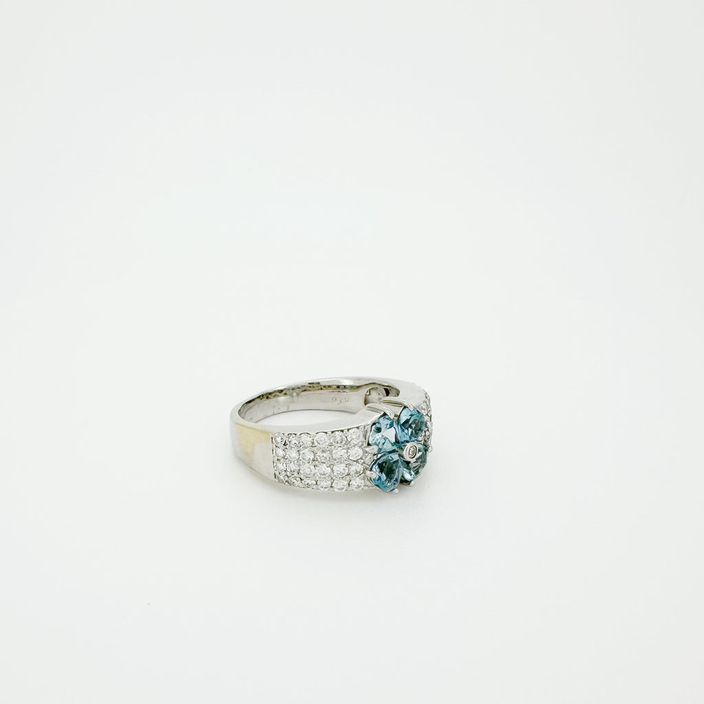 18K Aquamarine & Diamond Ring