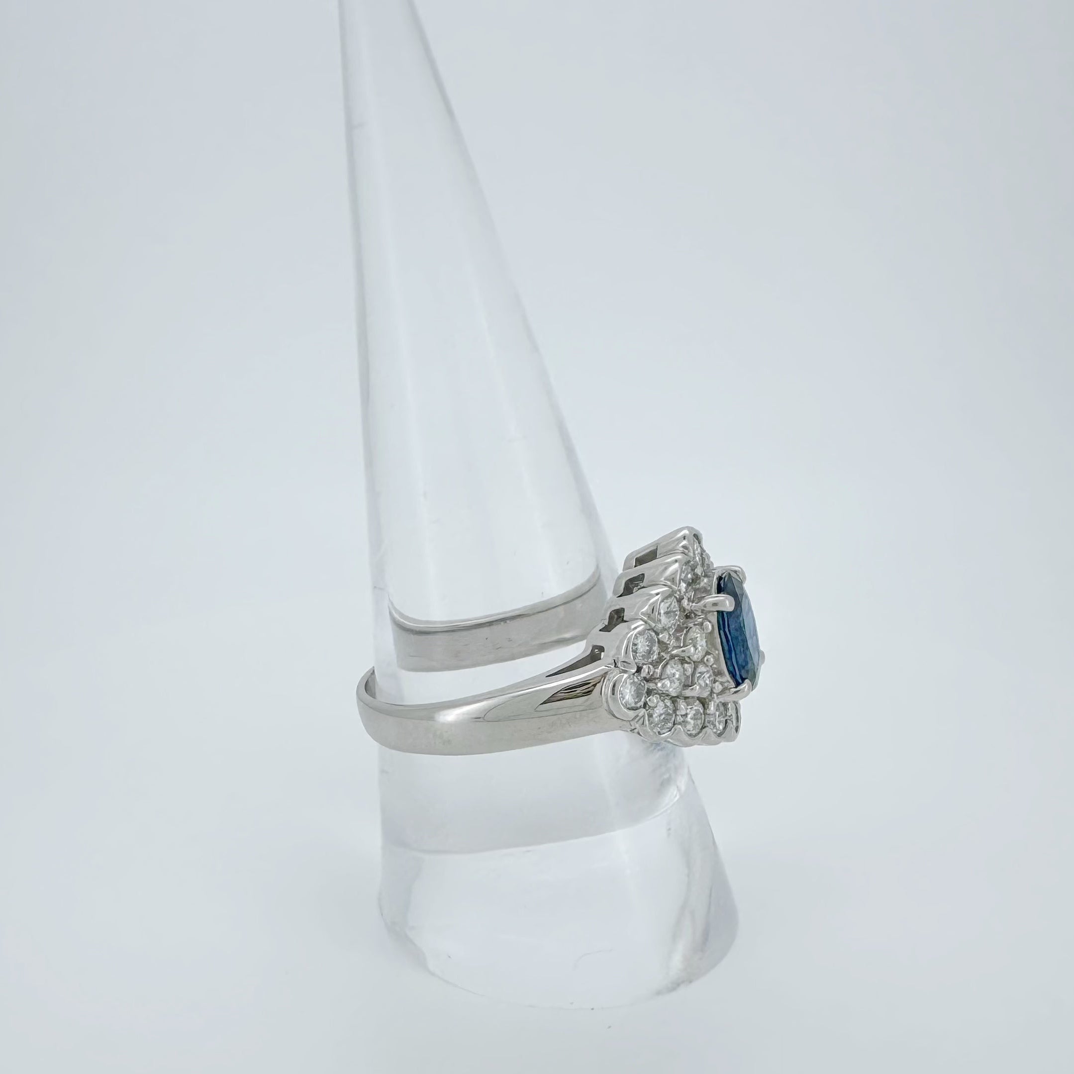 3.41ct Sapphire 1.33ct Diamond Ring