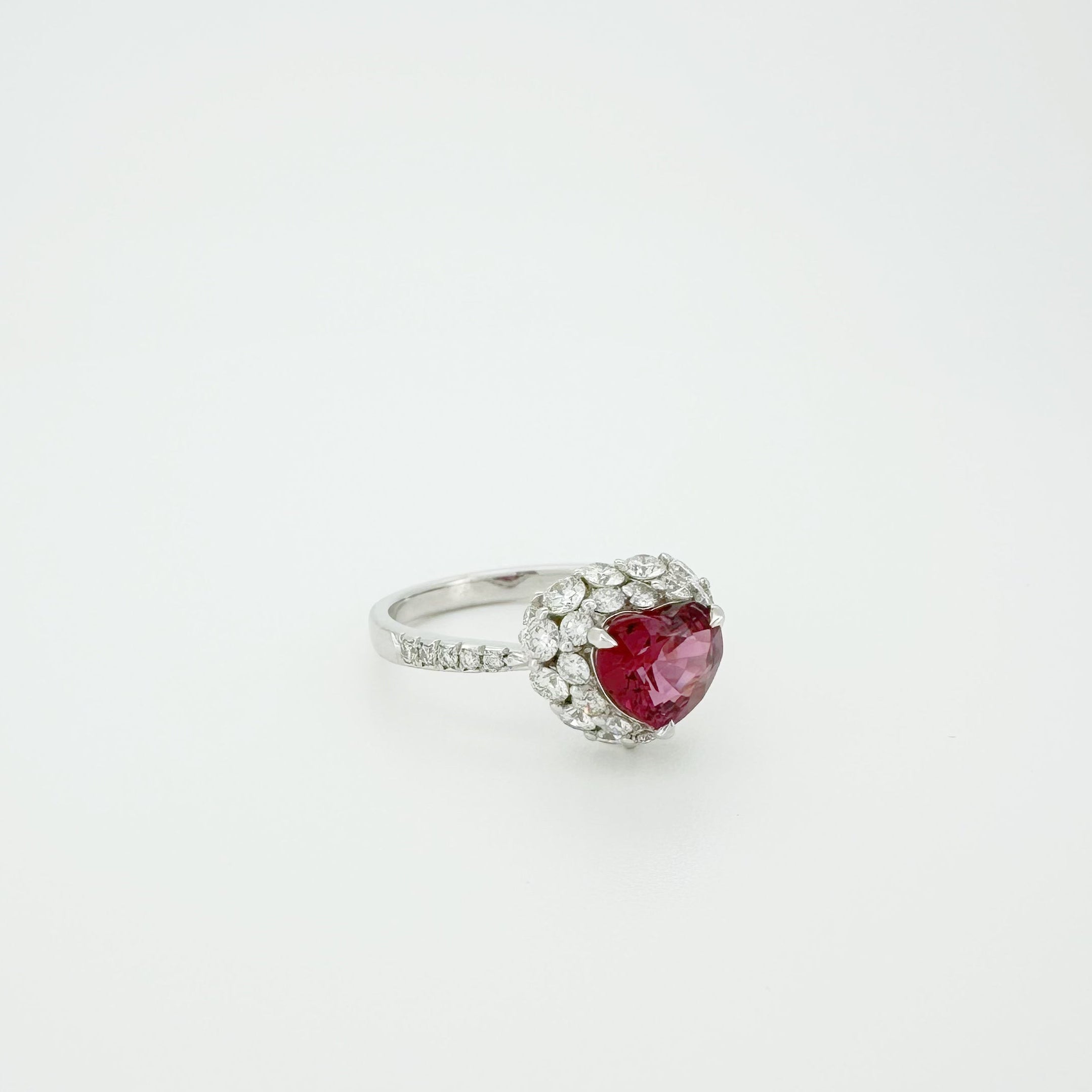 18K 1.35ct Spinel Ring “Jedi” Grade