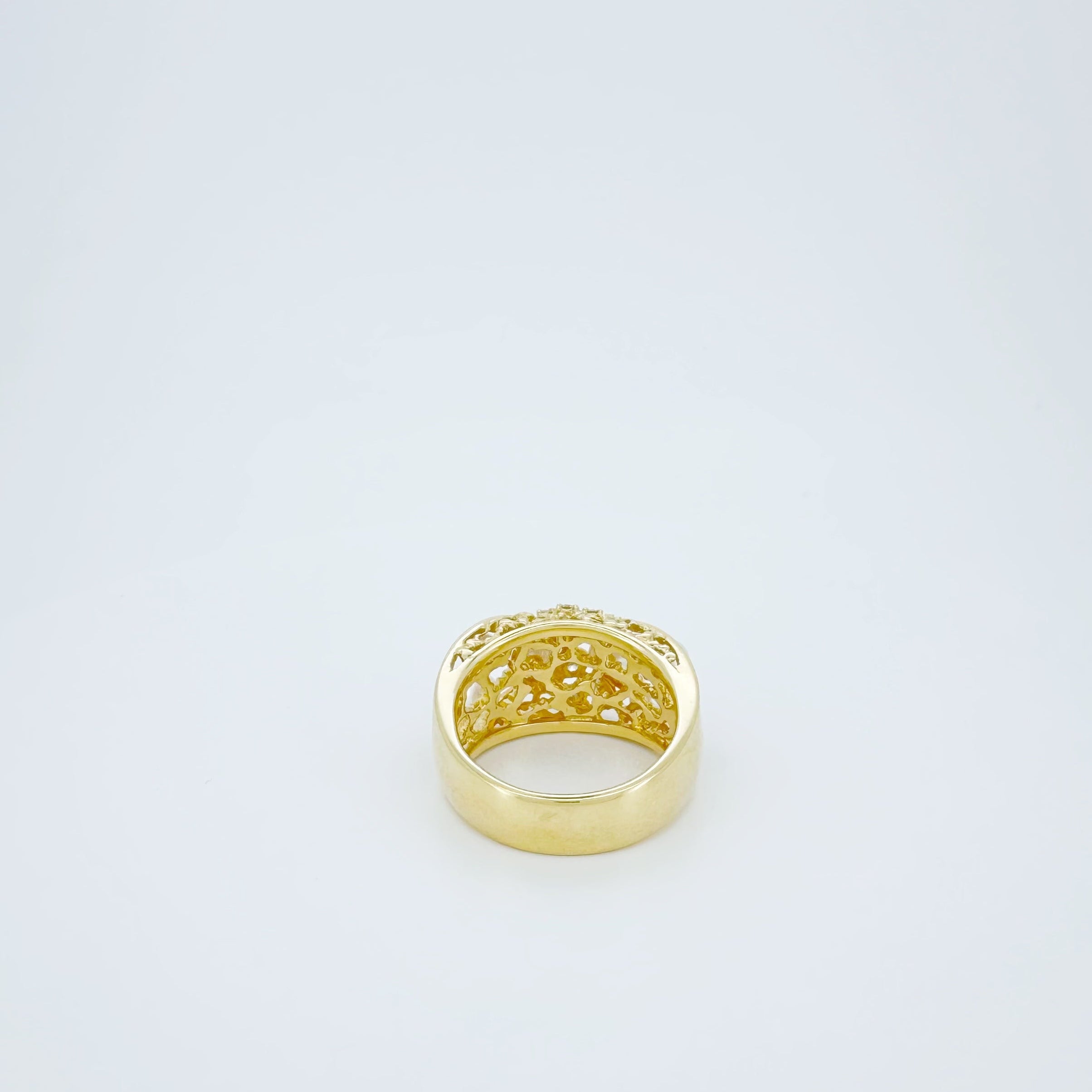 18K Gold Heavy-Set Japan Akoya Pearl