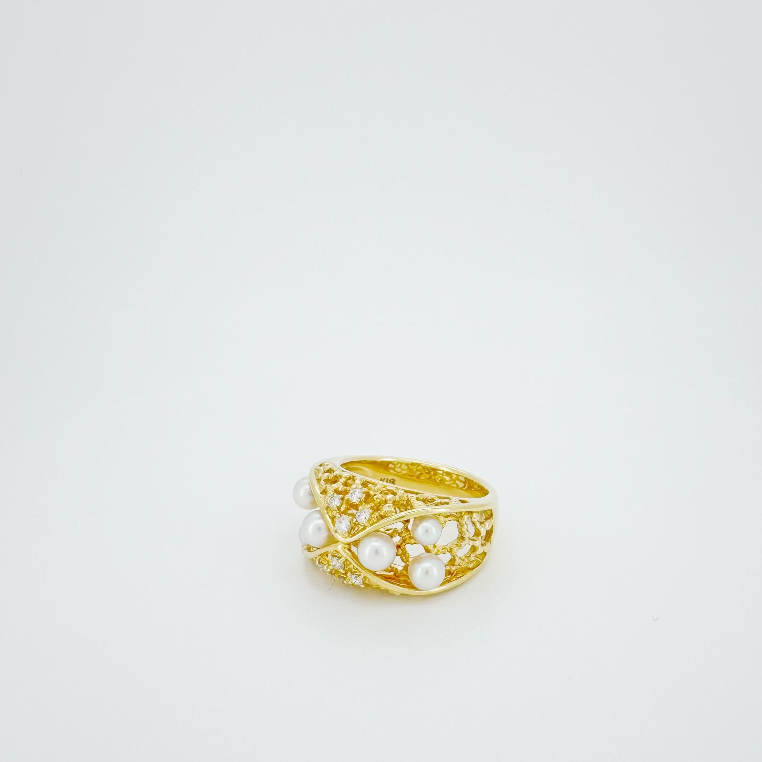 18K Gold Heavy-Set Japan Akoya Pearl