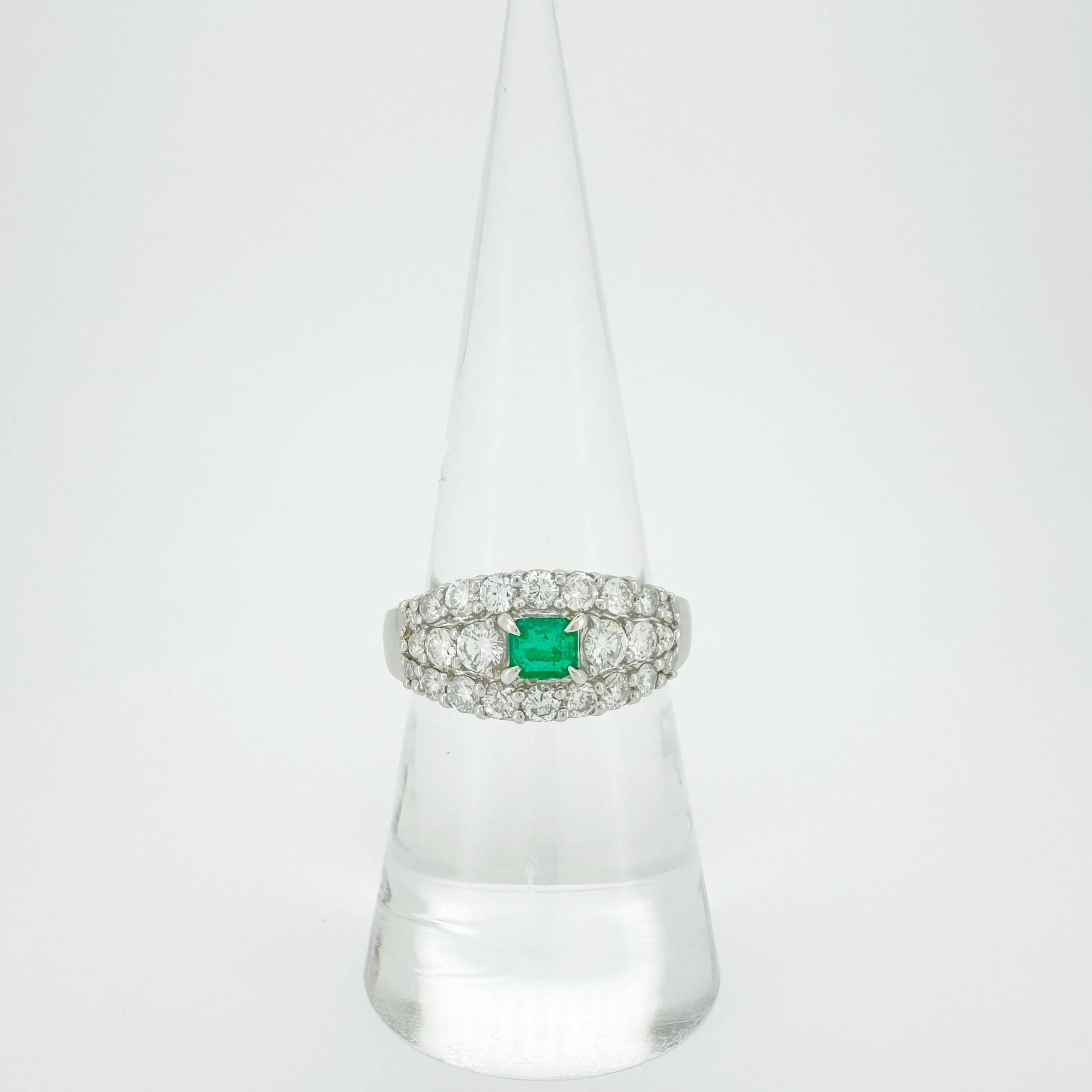Colombian Emerald 0.33ct Diamond 1.13ct Ring