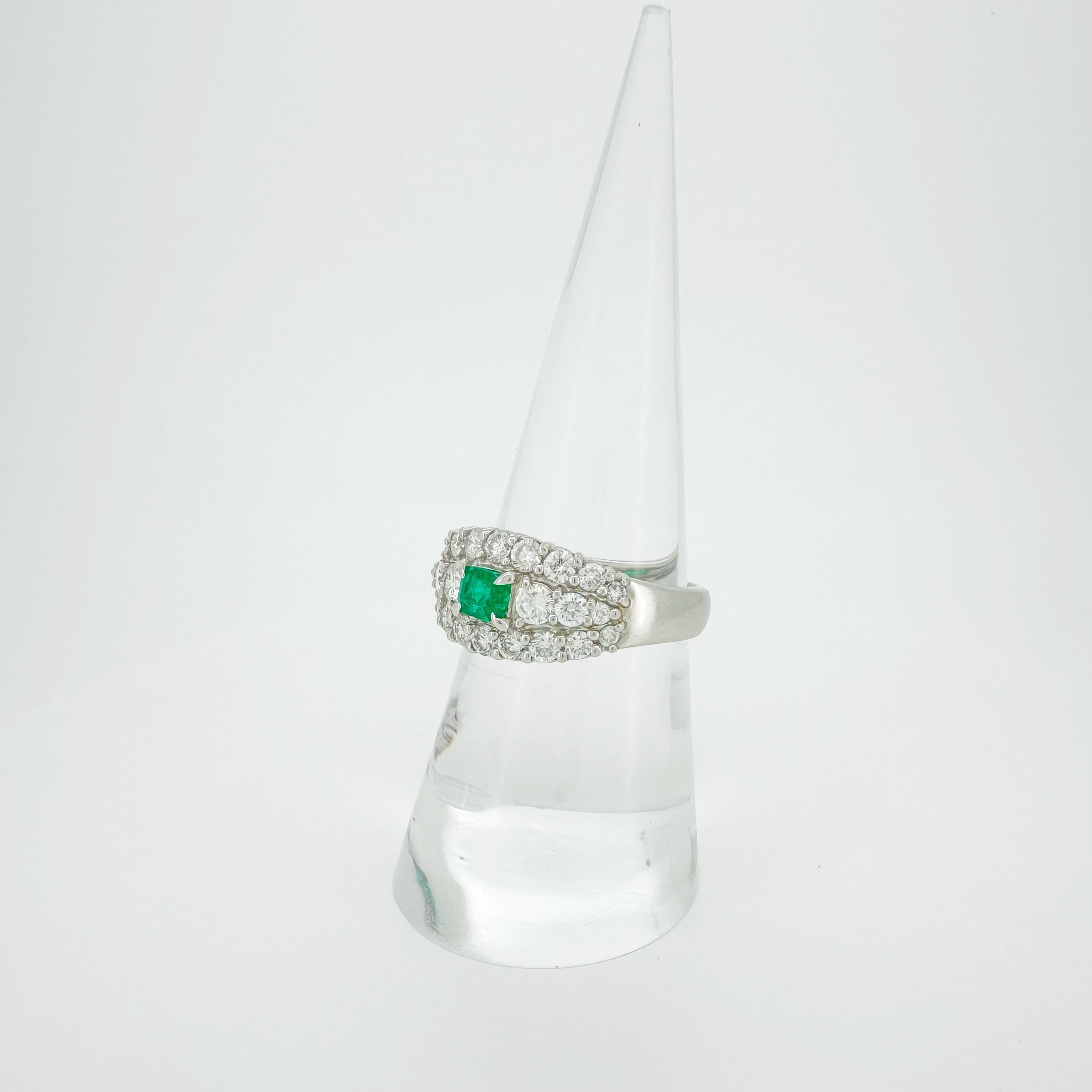 Colombian Emerald 0.33ct Diamond 1.13ct Ring