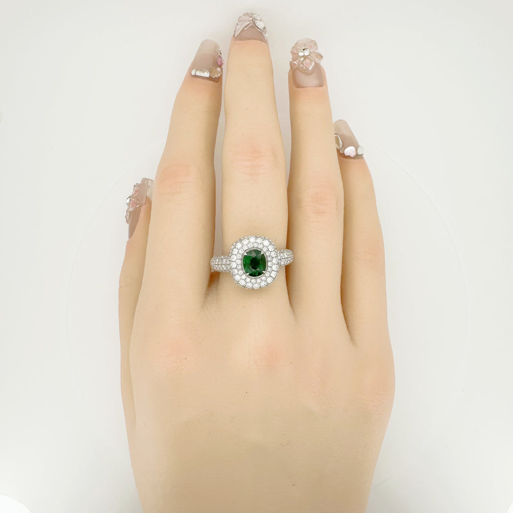 “Kijani reen” garnet diamond ring