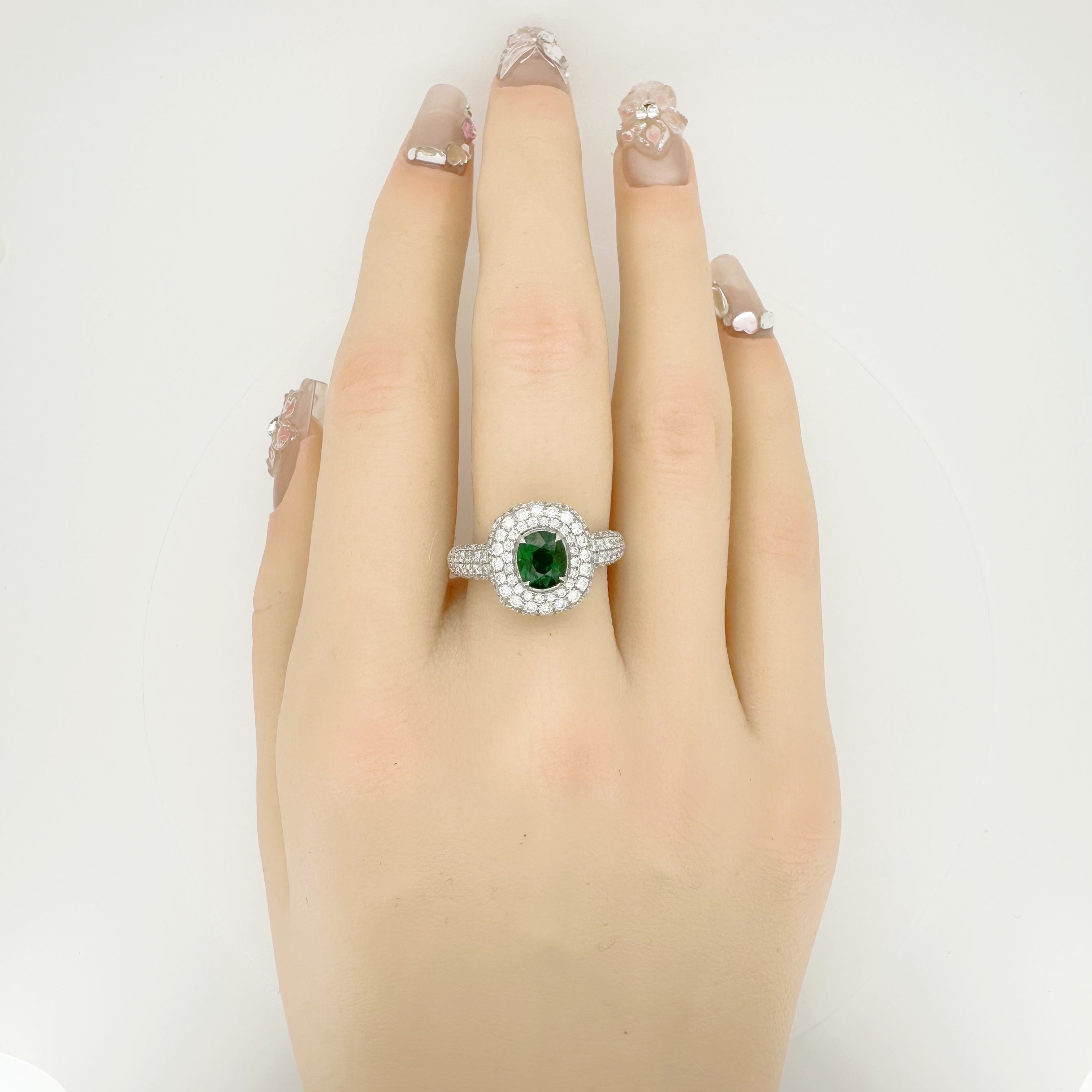 “Kijani reen” garnet diamond ring